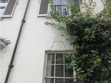 Photo of cracks in 9 Parks Road before refurbishment Photo of cracks in 9 Parks Road before refurbishment